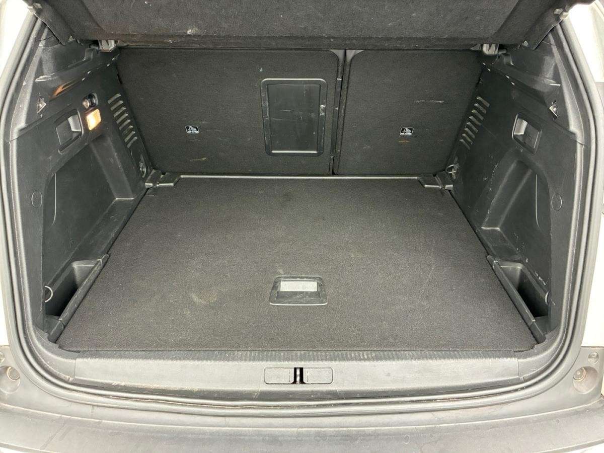 peugeot-3008-2022-gasolina-1199cc