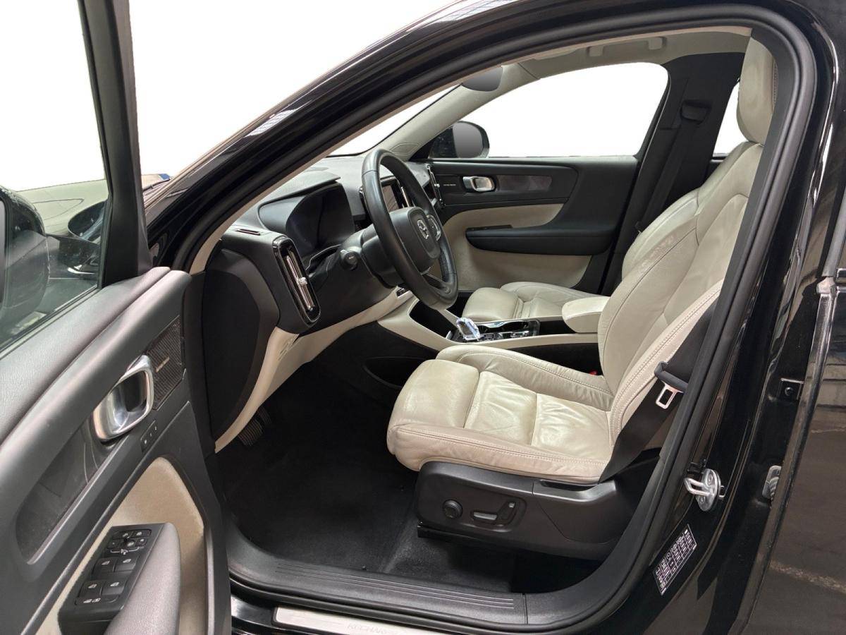 volvo-xc40-2023-hibrido-a-gasolina-1477cc