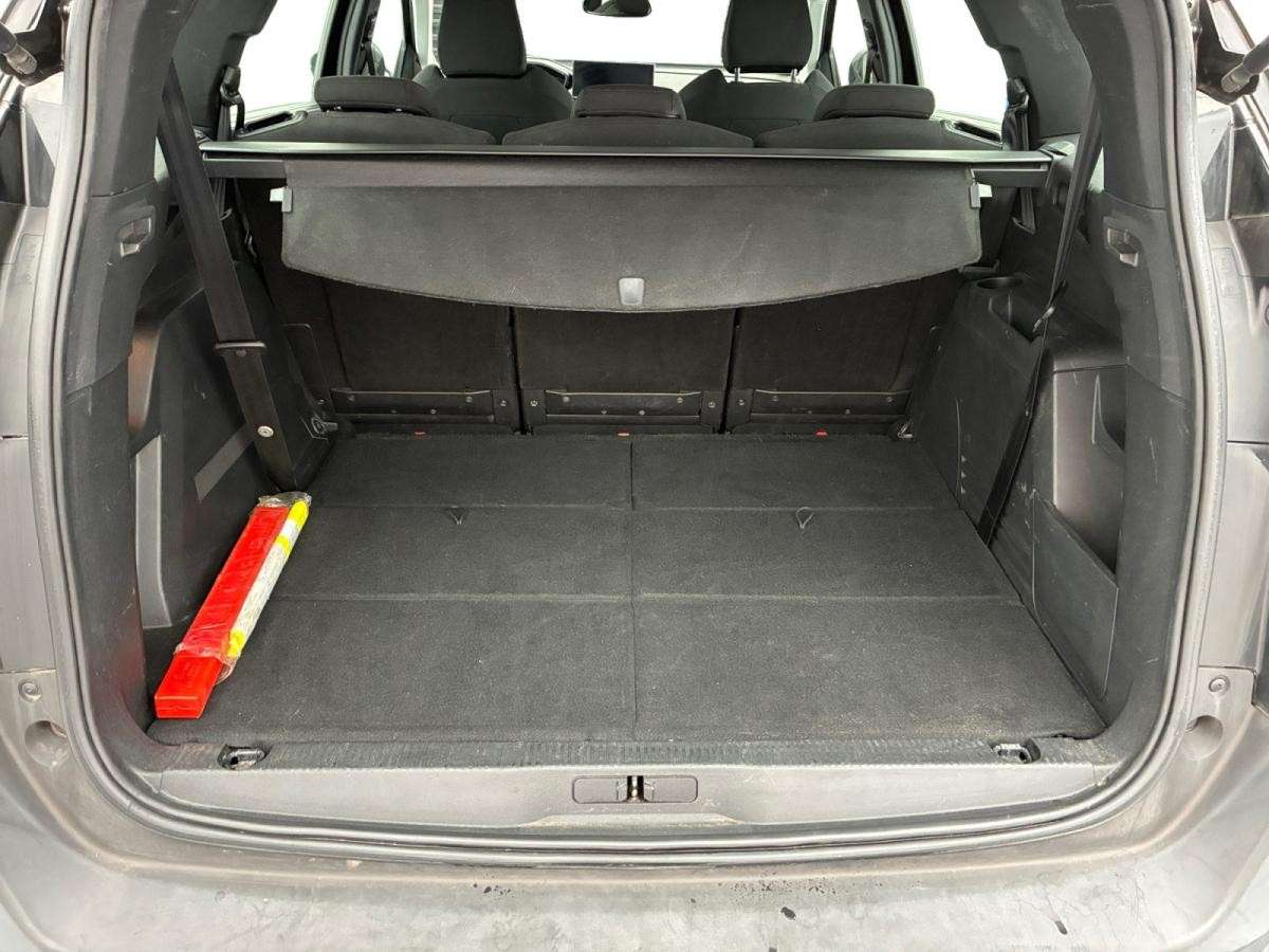peugeot-5008-2021-gasolina-1199cc