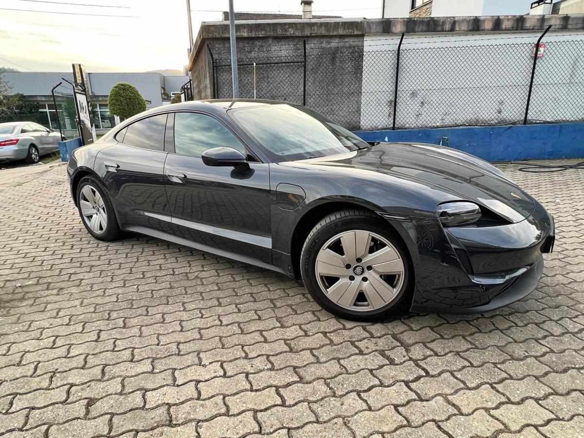 porsche-taycan-2023-eletrico-0cc
