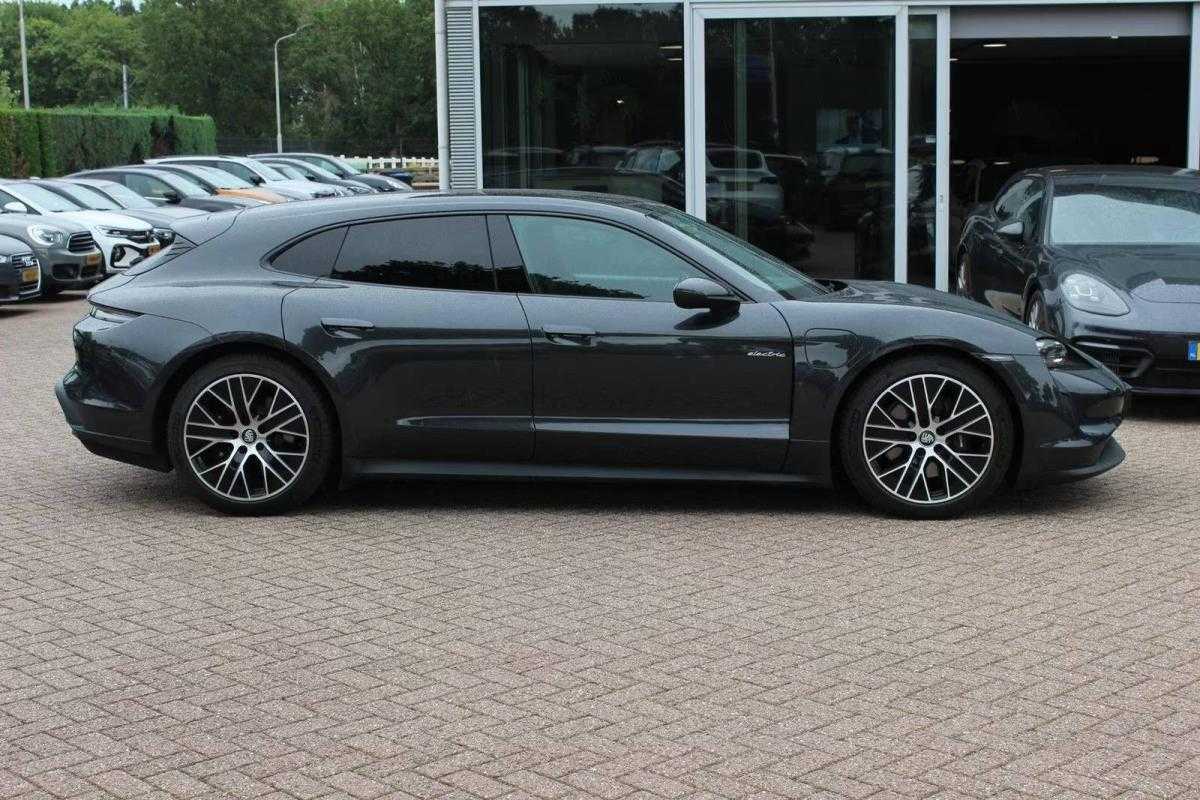 porsche-taycan-2022-eletrico-0cc