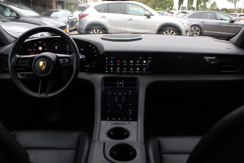 porsche-taycan-2022-eletrico-0cc