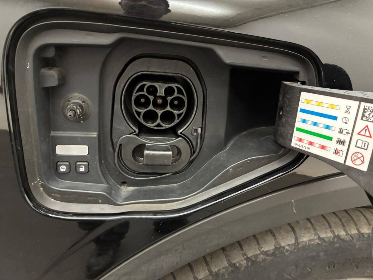 renault-megane-e-tech-2023-eletrico-0cc