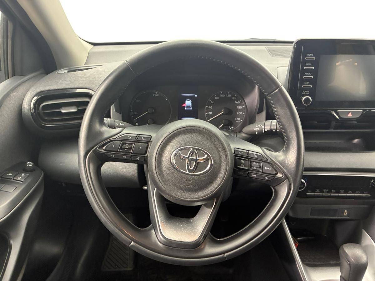 toyota-yaris-2022-hibrido-a-gasolina-1490cc