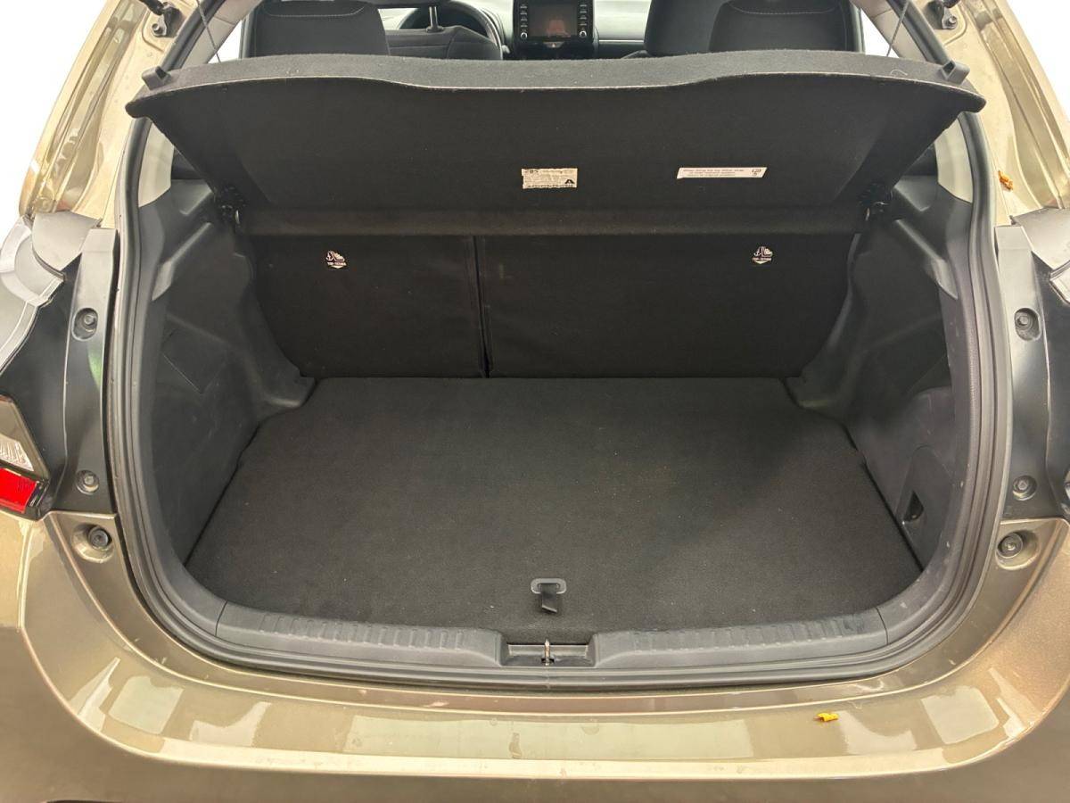 toyota-yaris-2022-hibrido-a-gasolina-1490cc