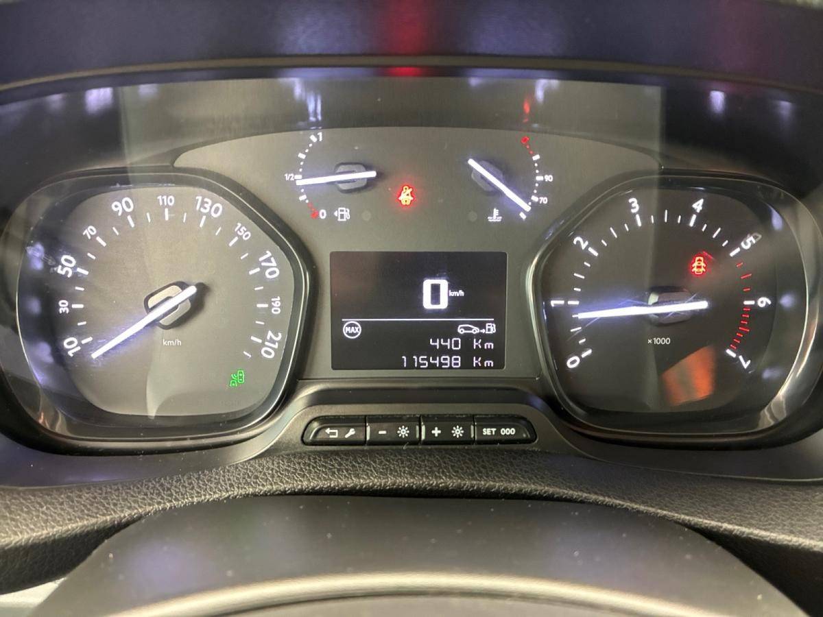 peugeot-expert-2022-diesel-1997cc