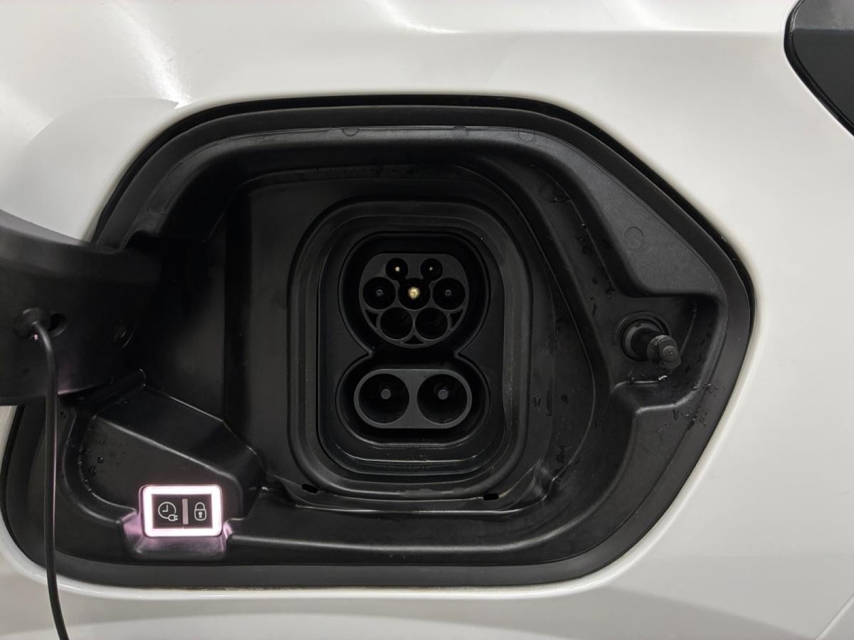 peugeot-208-2024-eletrico-0cc