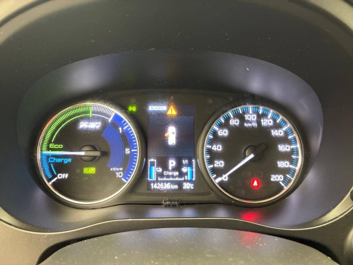mitsubishi-outlander-2019-hibrido-a-gasolina-2360cc