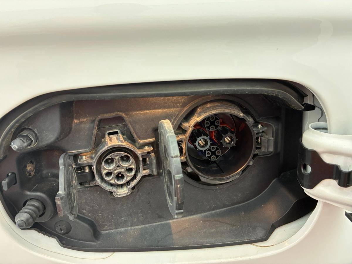 mitsubishi-outlander-2019-hibrido-a-gasolina-2360cc