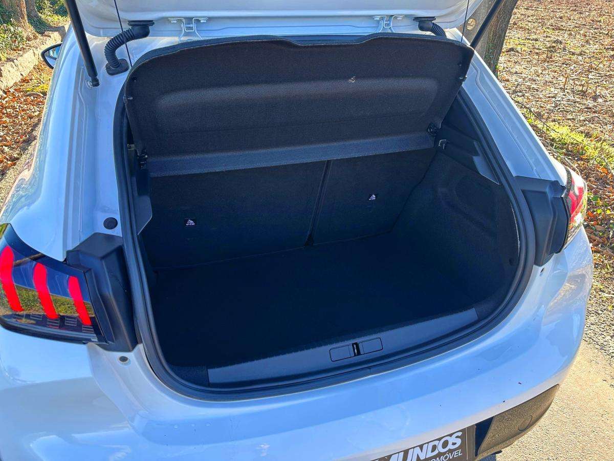 peugeot-208-2021-gasolina-1199cc