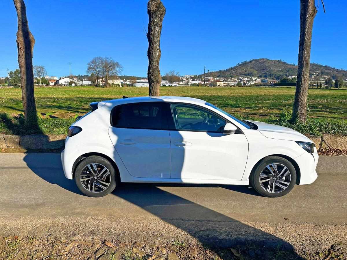 peugeot-208-2021-gasolina-1199cc
