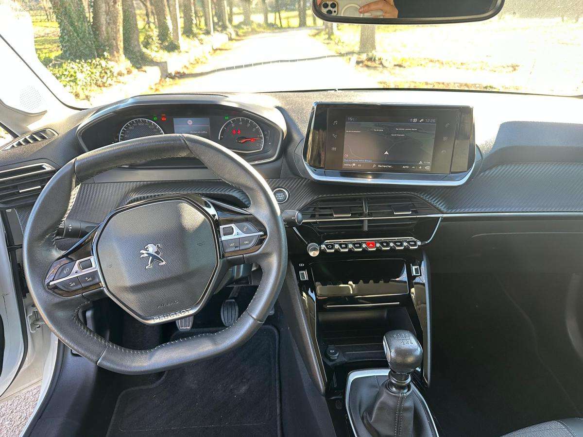 peugeot-208-2021-gasolina-1199cc