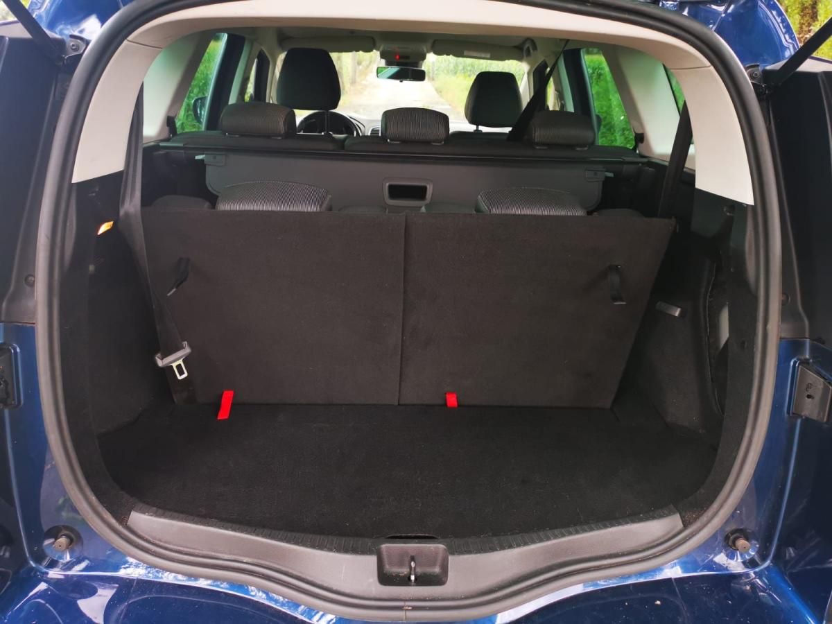 renault-grand-scenic-2018-diesel-1750cc