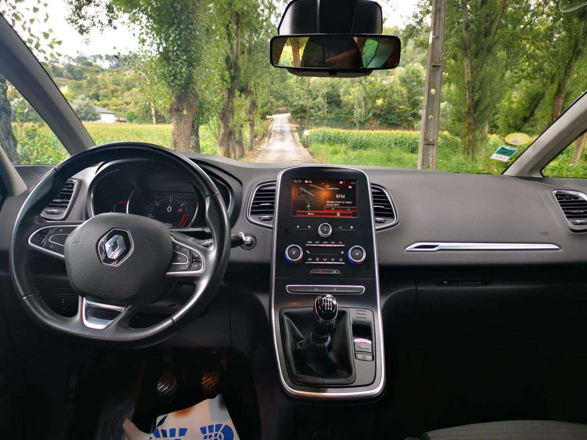 renault-grand-scenic-2018-diesel-1750cc