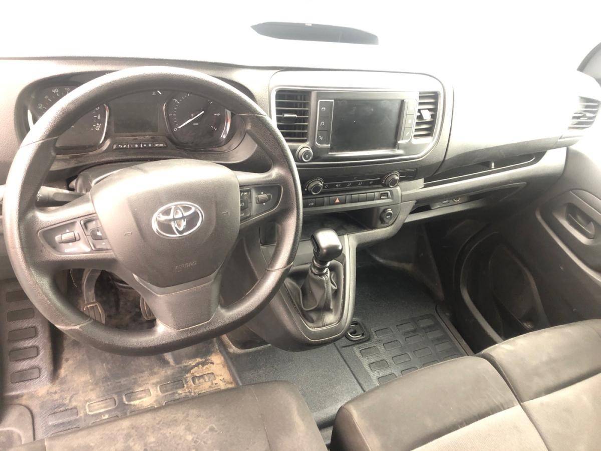toyota-proace-2023-diesel-1997cc