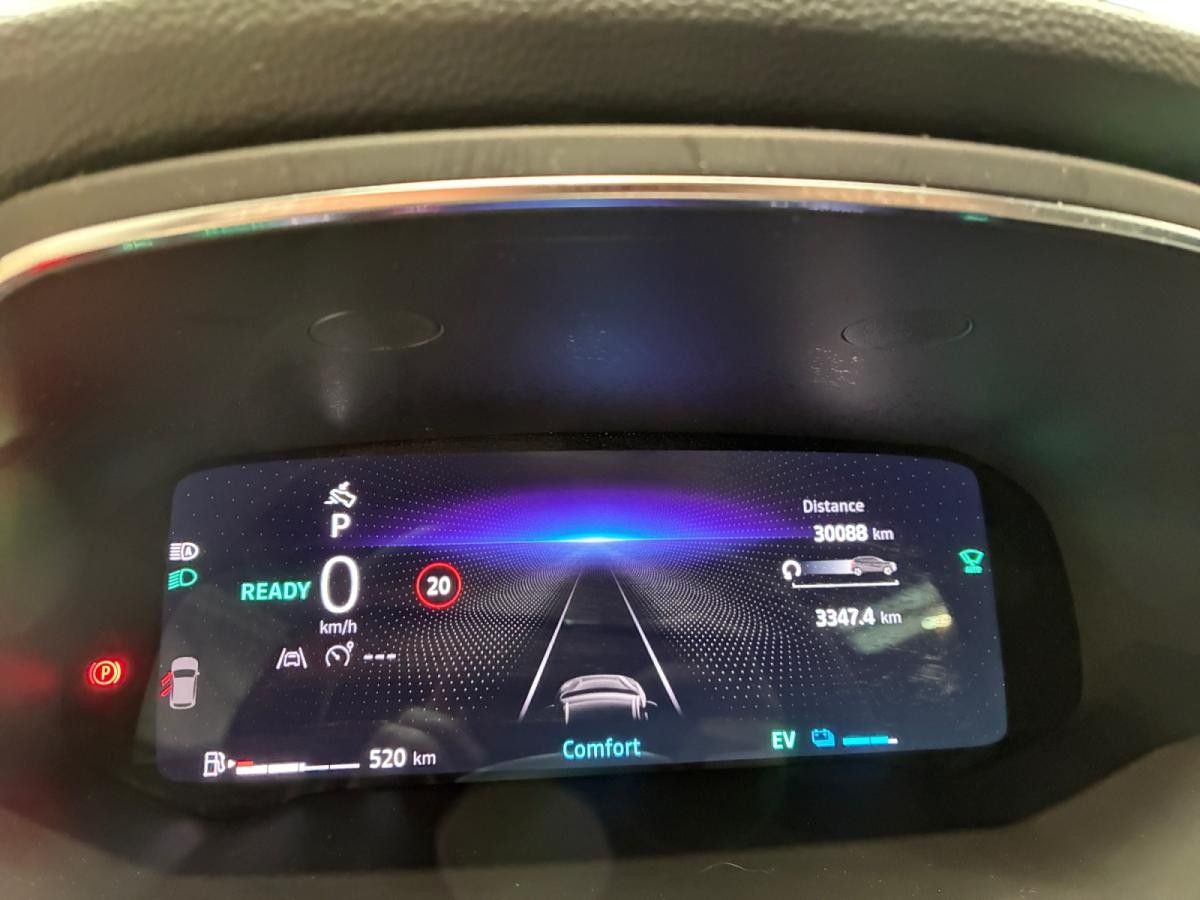 renault-captur-2025-hibrido-a-gasolina-1598cc