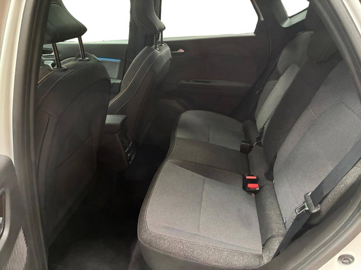 renault-captur-2025-hibrido-a-gasolina-1598cc