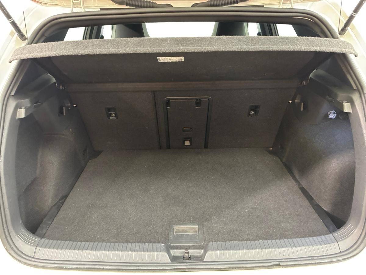 volkswagen-golf-2023-hibrido-a-gasolina-1498cc