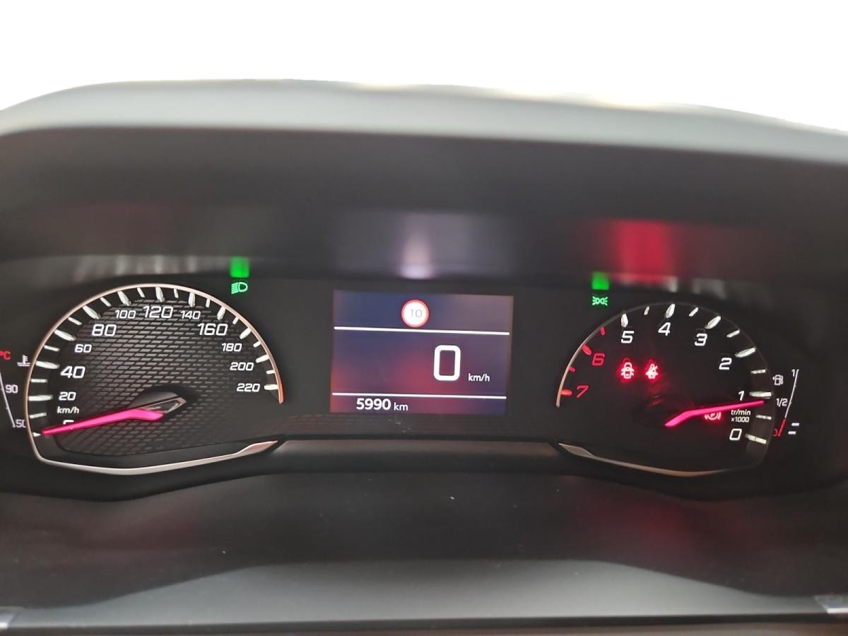 peugeot-2008-2025-gasolina-1199cc