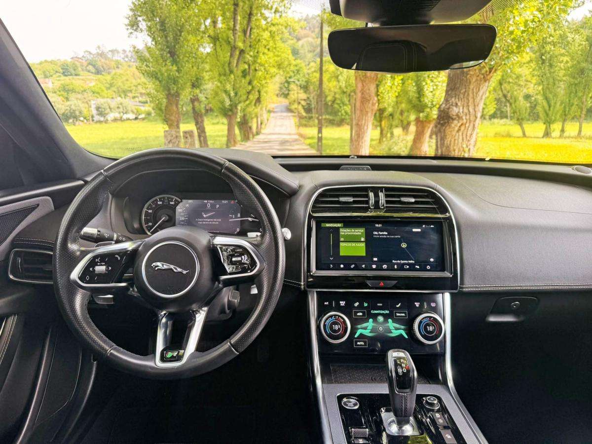 jaguar-xe-2019-diesel-1999cc