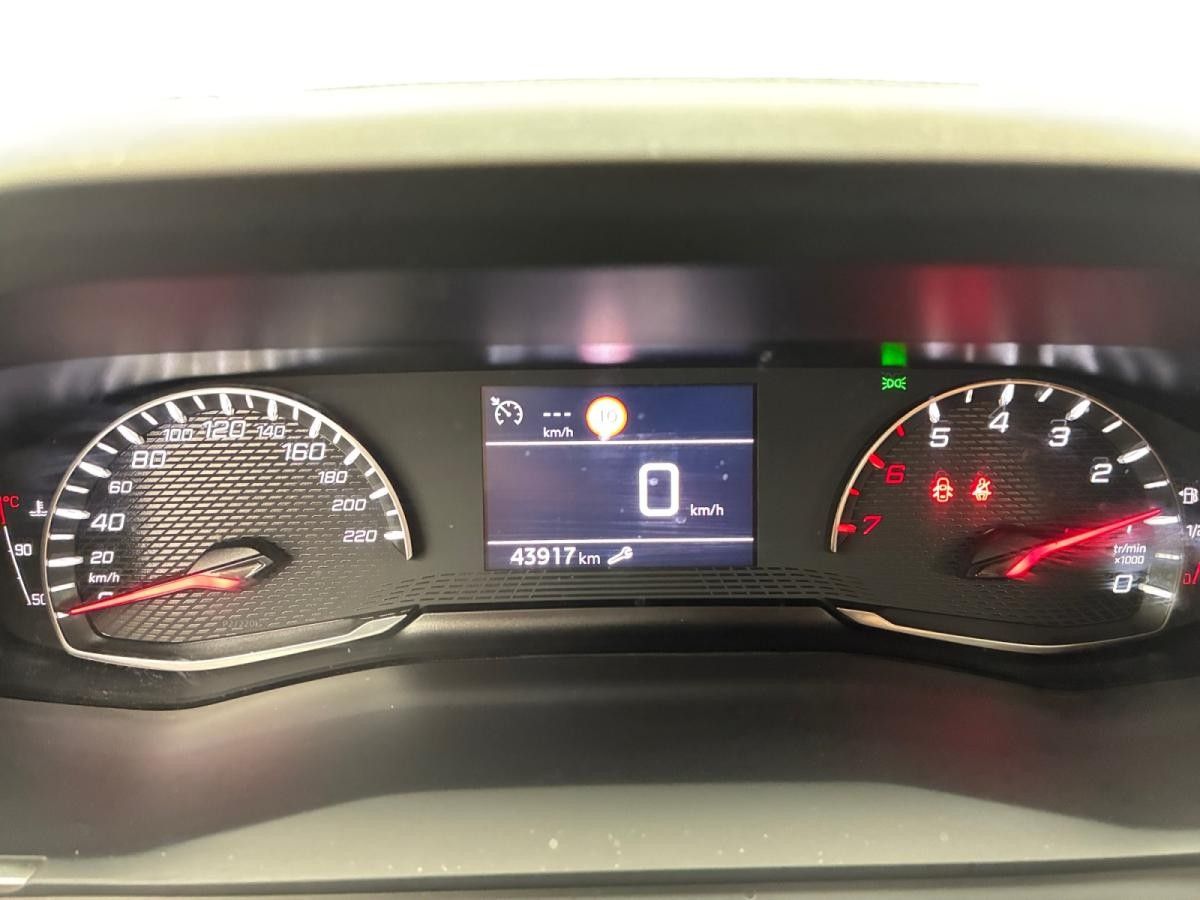 peugeot-2008-2025-gasolina-1199cc