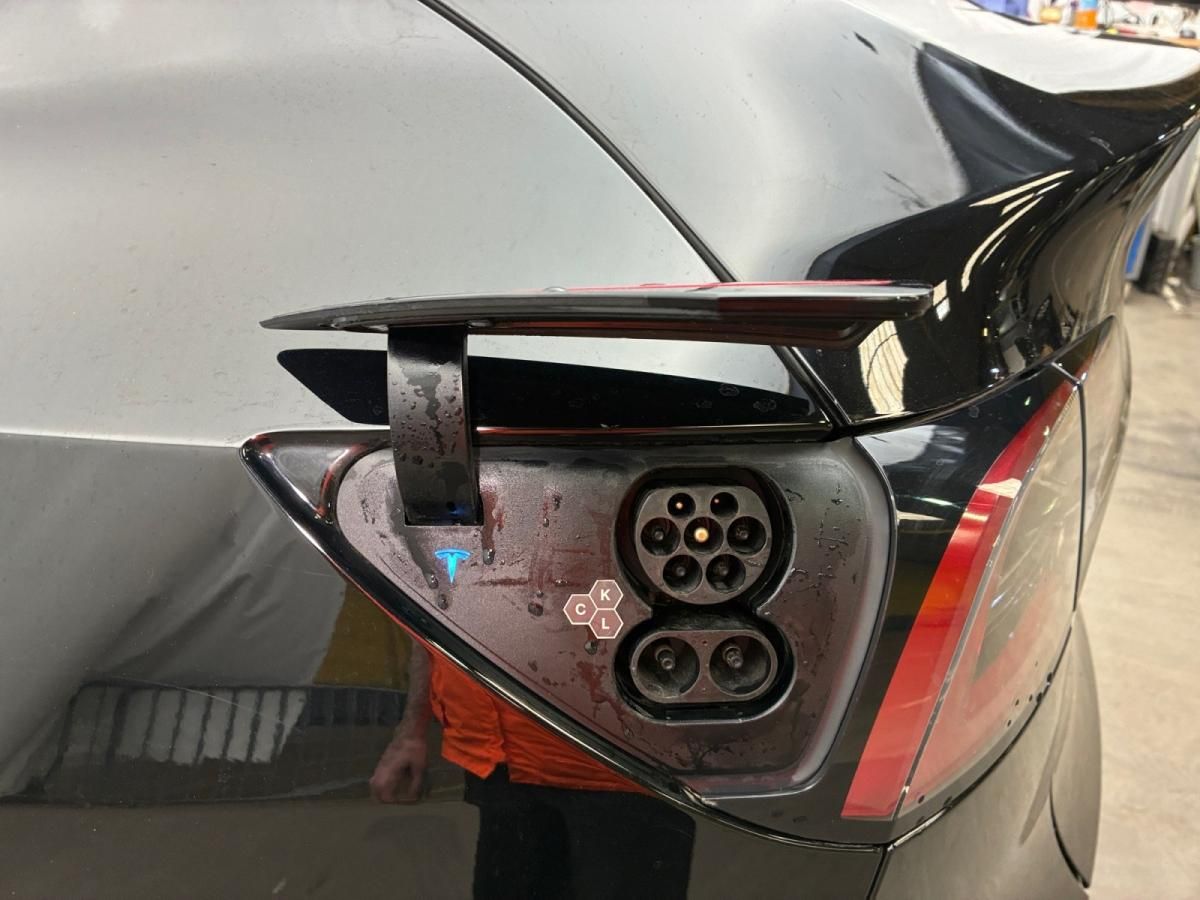tesla-model-y-2023-eletrico-0cc