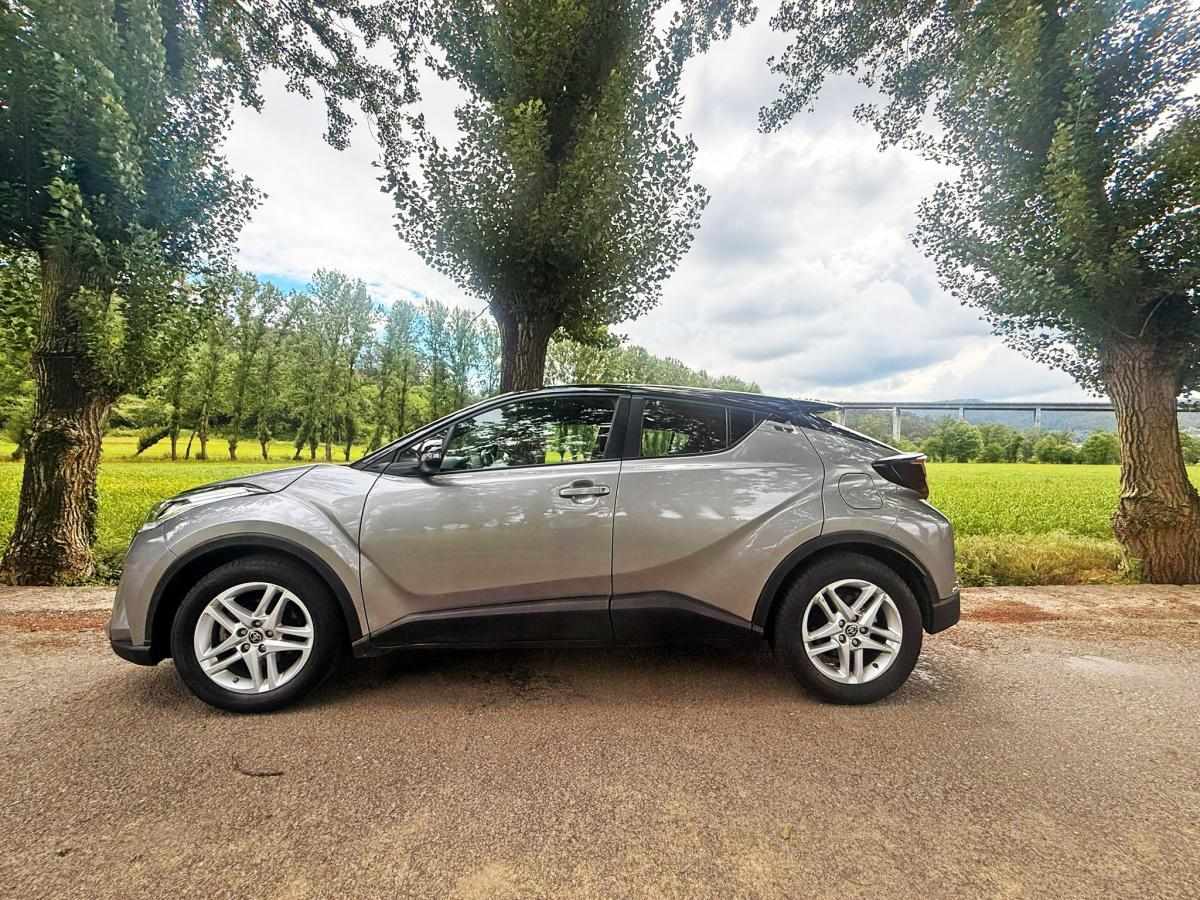 toyota-c-hr-2022-hibrido-a-gasolina-1798cc