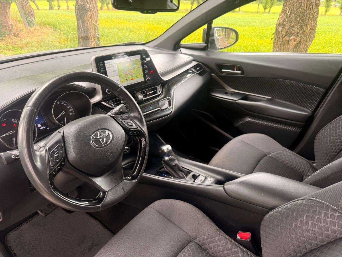 toyota-c-hr-2022-hibrido-a-gasolina-1798cc