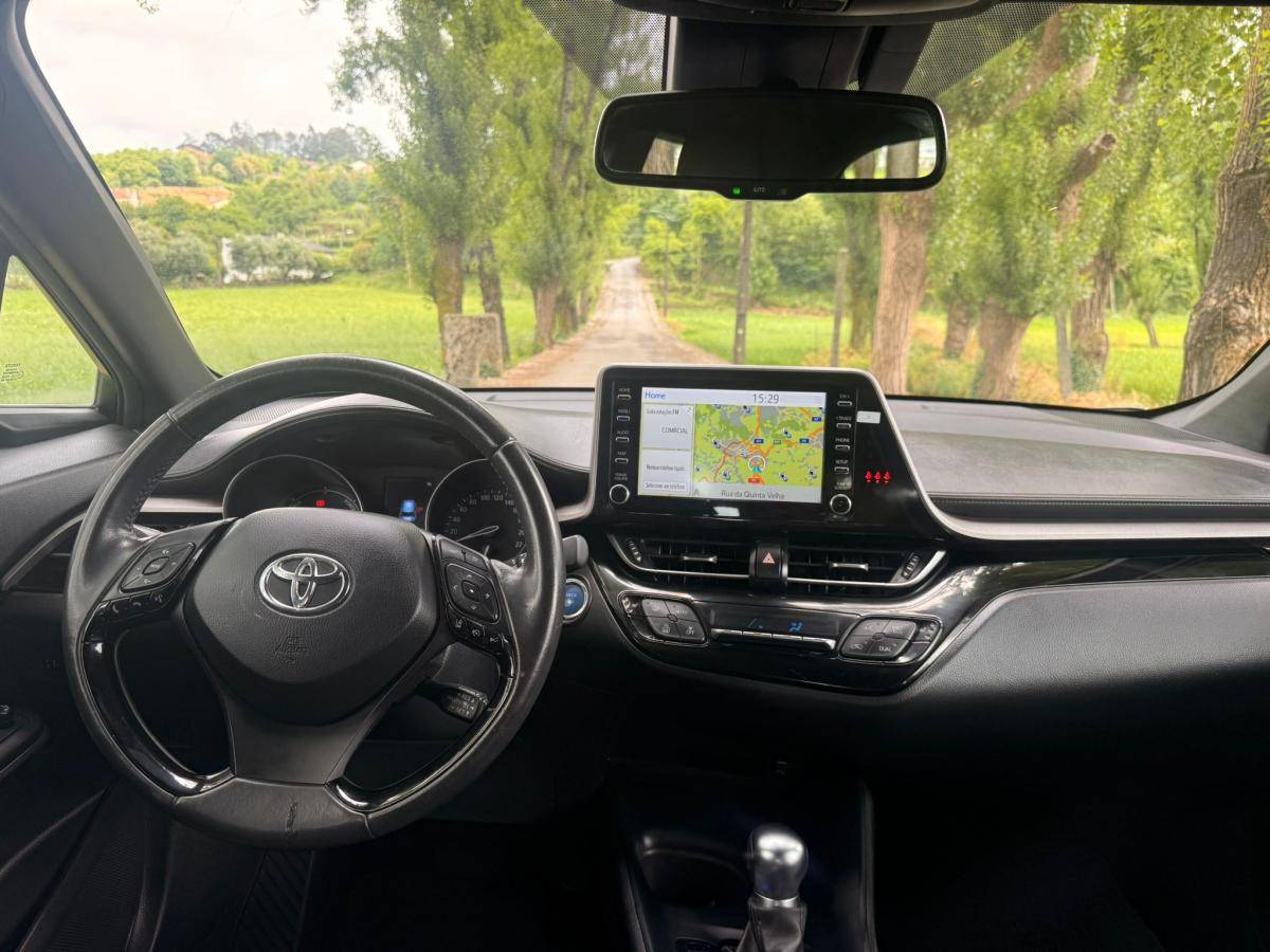toyota-c-hr-2022-hibrido-a-gasolina-1798cc