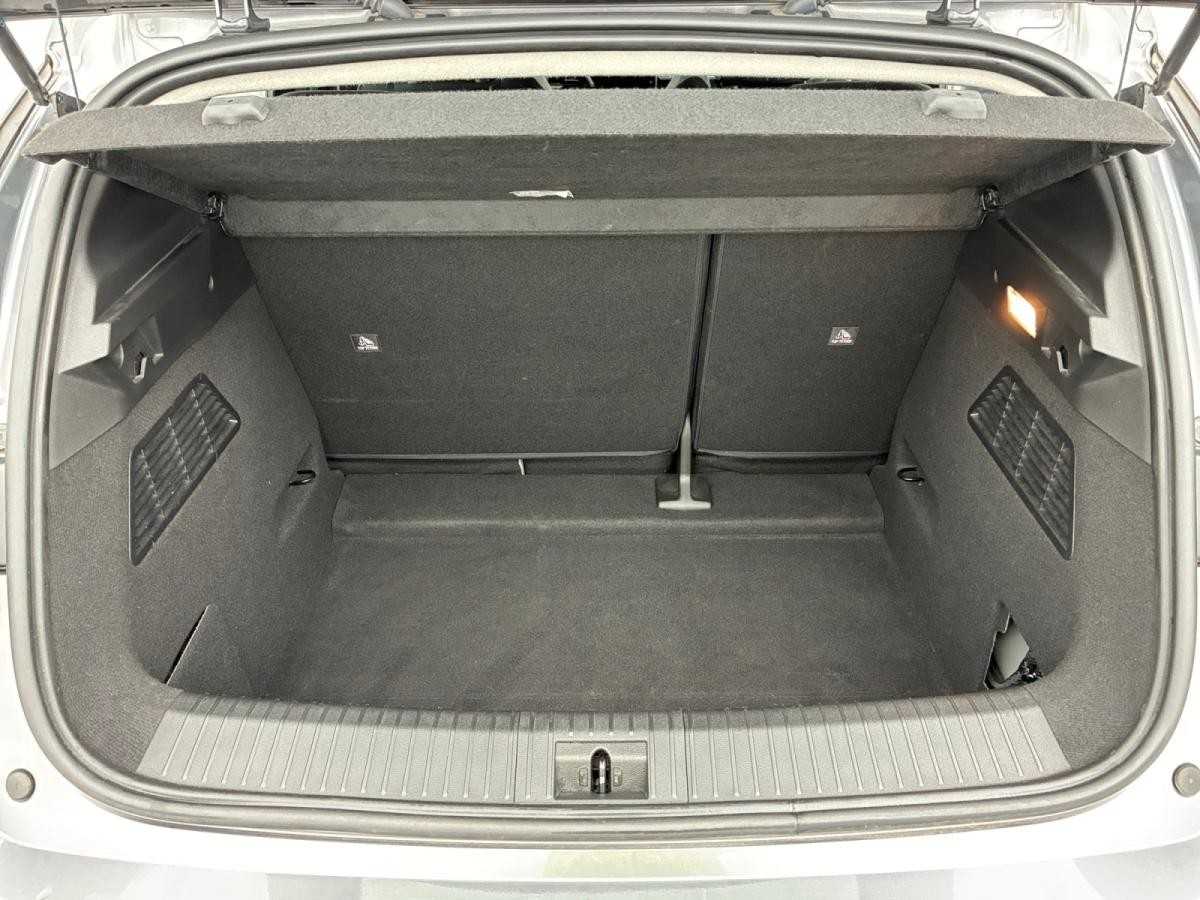 renault-megane-e-tech-2023-eletrico-0cc