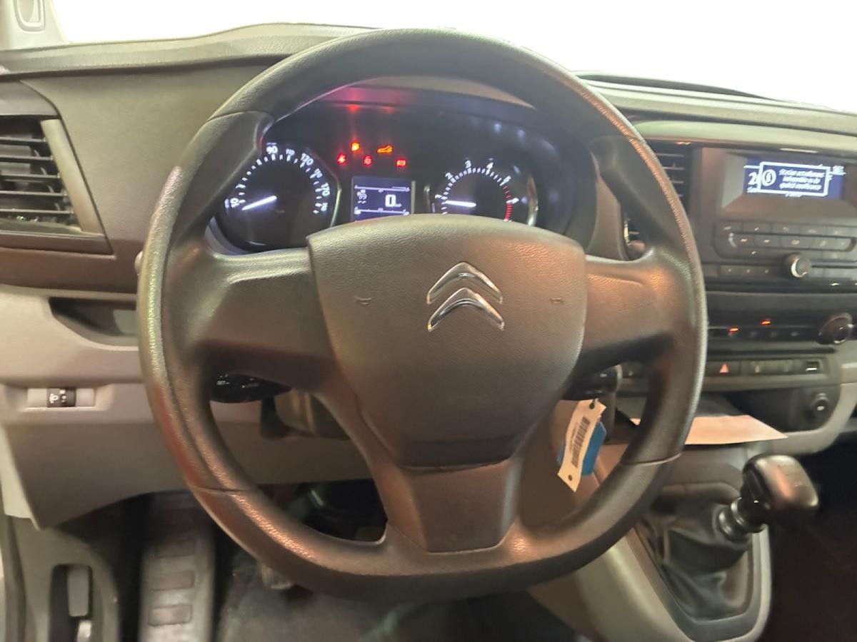 citroen-jumpy-2022-diesel-1499cc