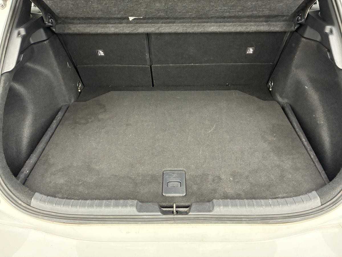 toyota-corolla-2021-hibrido-a-gasolina-1798cc