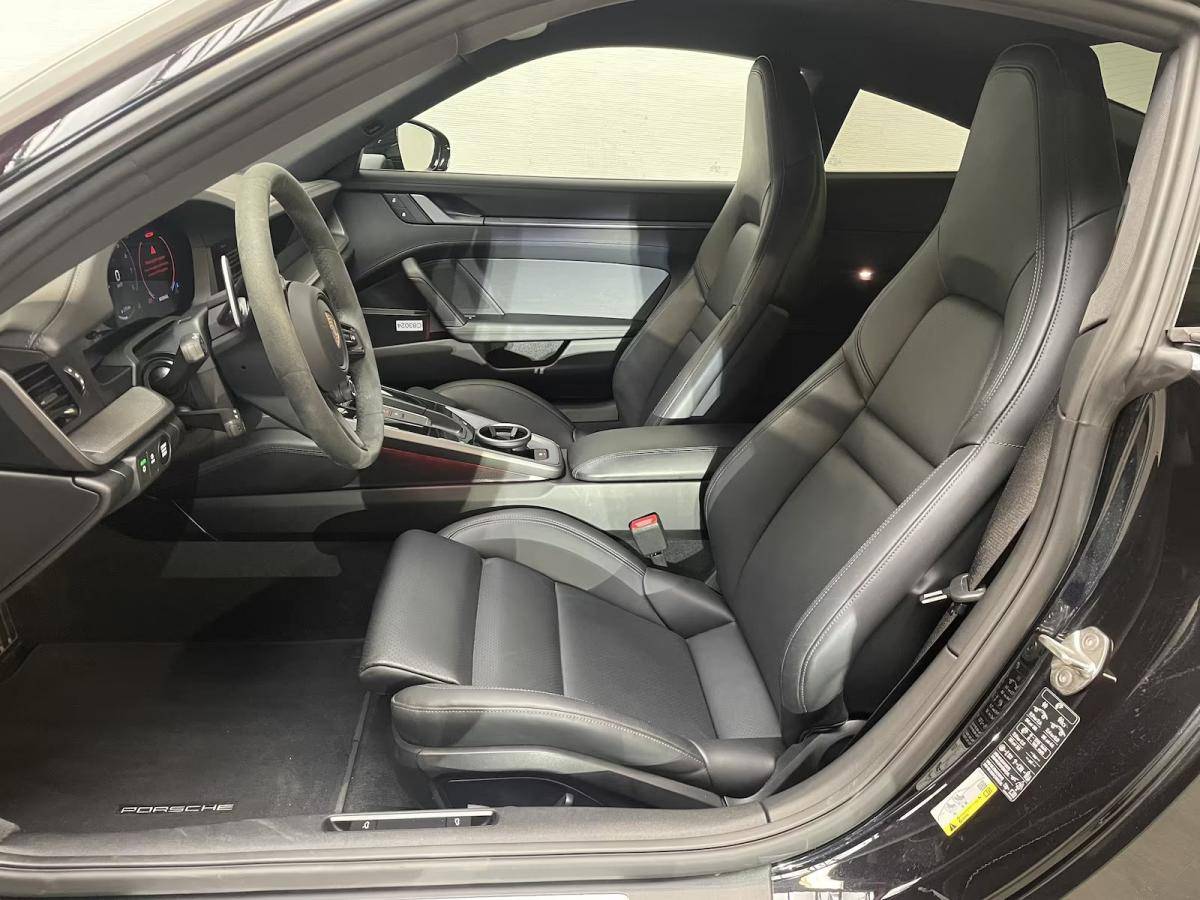 porsche-911-2025-gasolina-2981cc