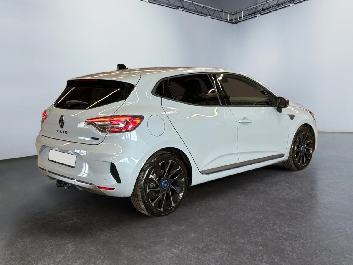 renault-clio-2024-hibrido-a-gasolina-1598cc