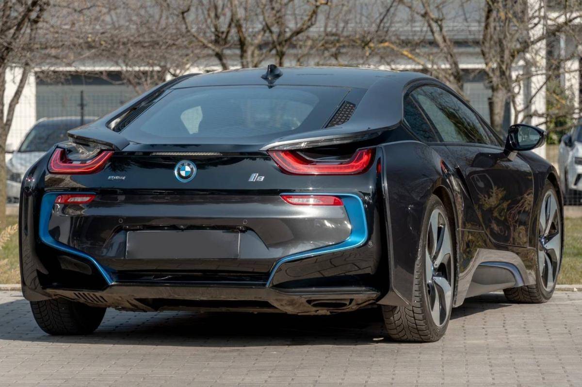 bmw-i8-2016-hibrido-a-gasolina-1499cc