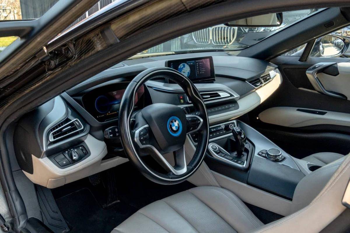 bmw-i8-2016-hibrido-a-gasolina-1499cc