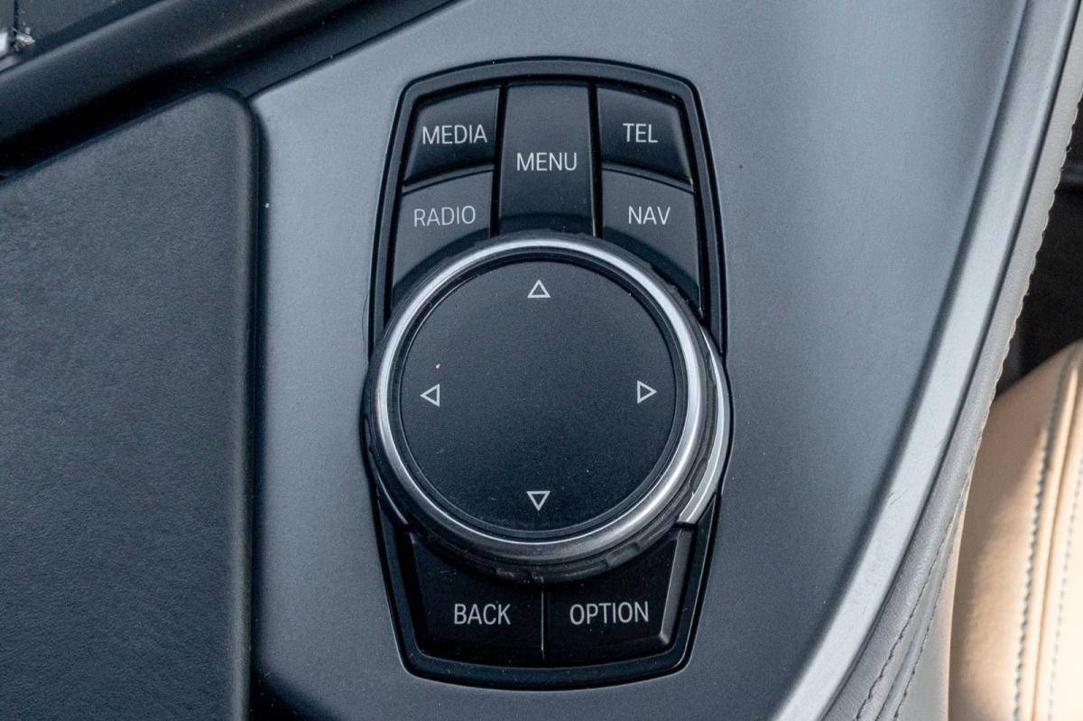 bmw-i8-2016-hibrido-a-gasolina-1499cc