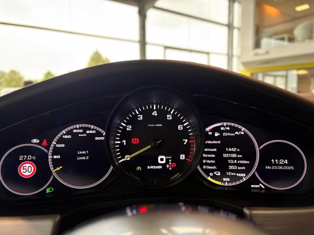 porsche-panamera-sport-turismo-2019-hibrido-a-gasolina-2894cc