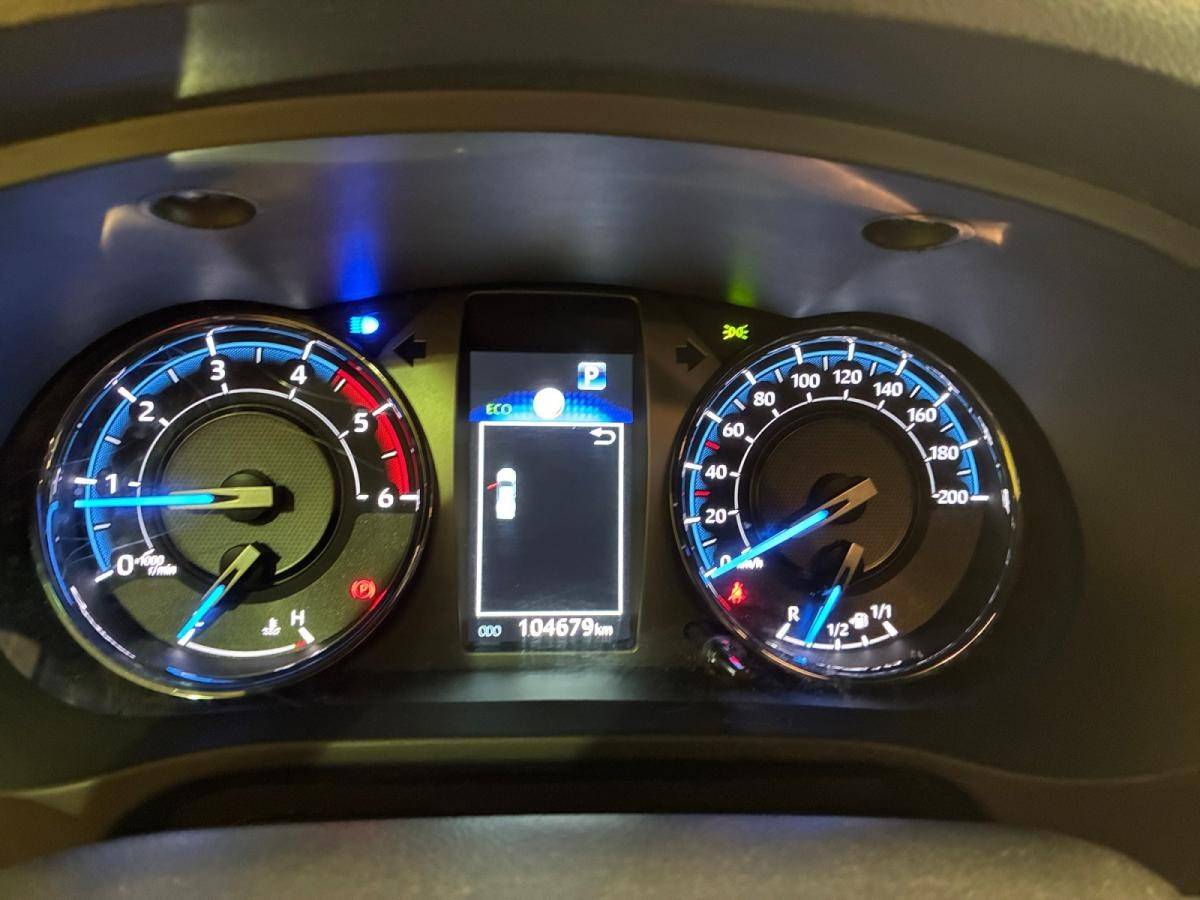 toyota-hilux-2022-diesel-2755cc