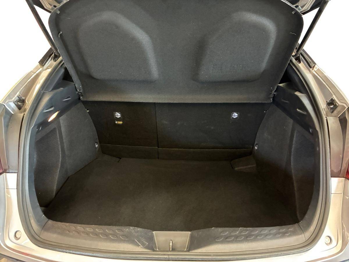 toyota-c-hr-2022-hibrido-a-gasolina-1798cc