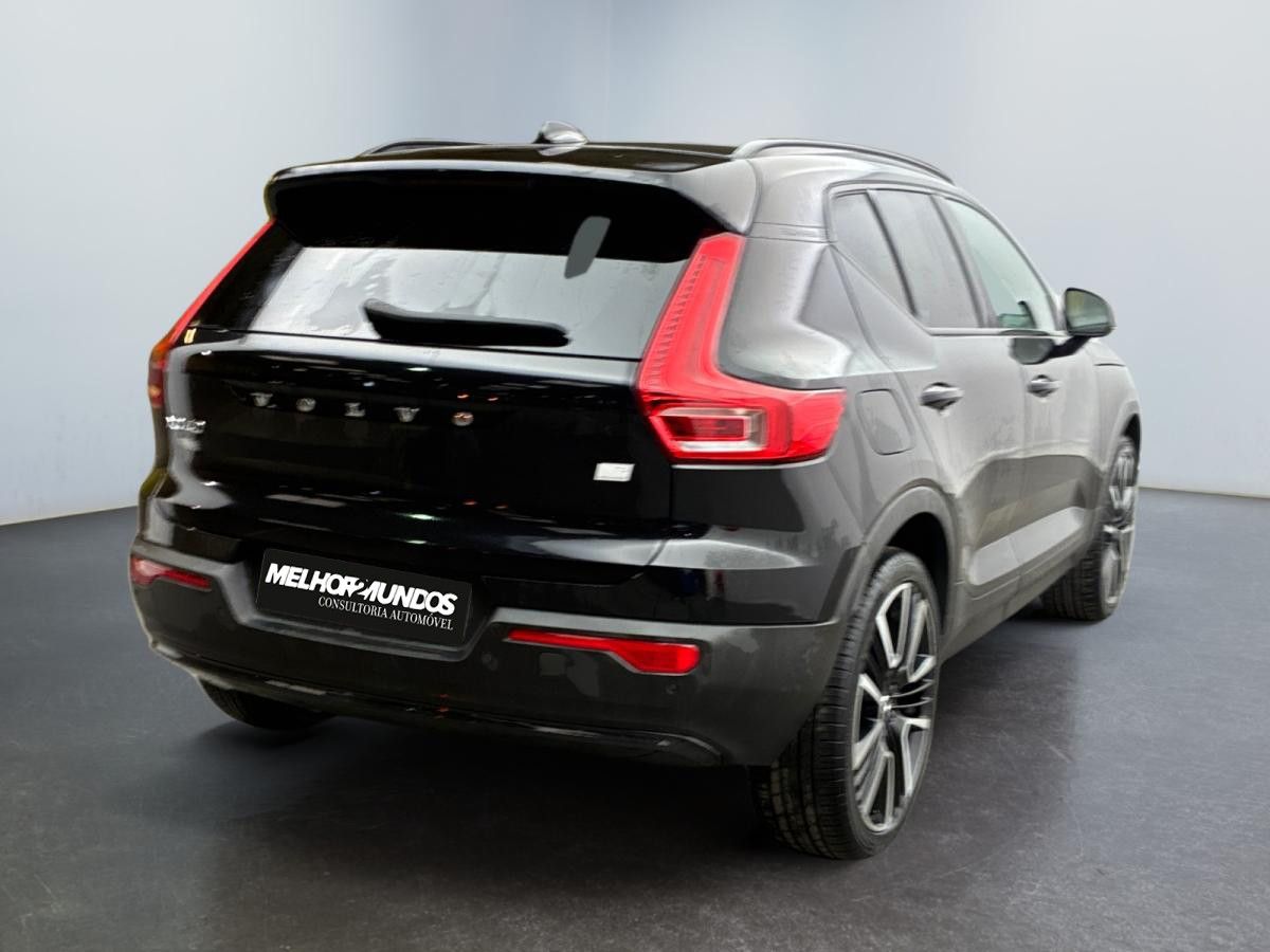 volvo-xc40-2022-hibrido-a-gasolina-1477cc