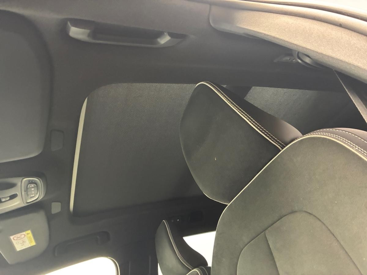 volvo-xc40-2022-hibrido-a-gasolina-1477cc