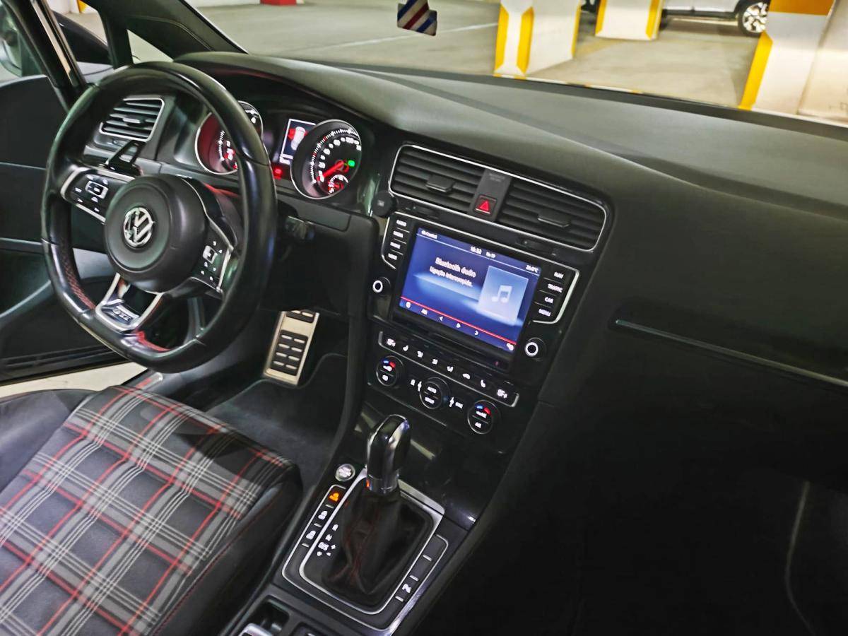 volkswagen-golf-2013-gasolina-1984cc