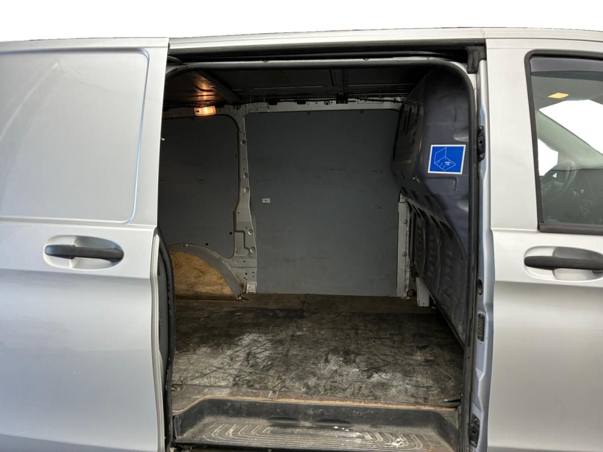 mercedes-benz-vito-2018-diesel-2143cc