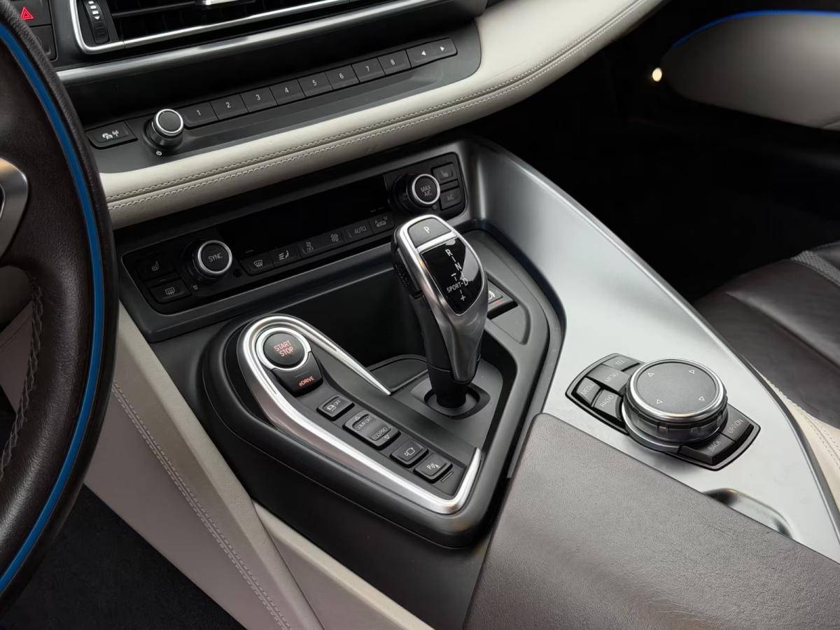 bmw-i8-2018-hibrido-a-gasolina-1499cc
