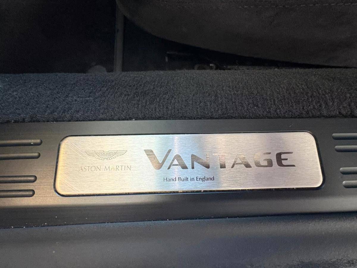 aston-martin-vantage-coupe-2020-gasolina-3982cc