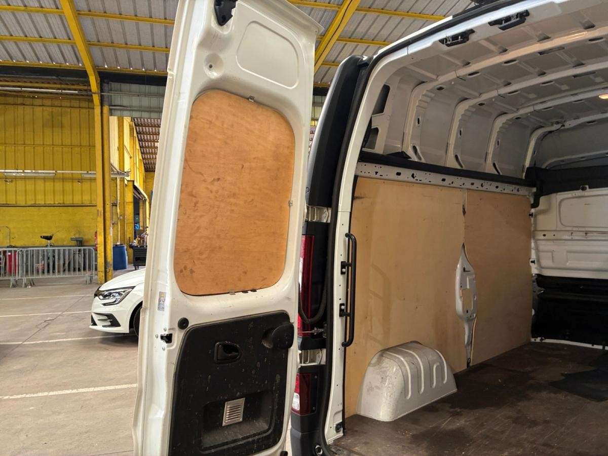 renault-trafic-2020-diesel-1997cc
