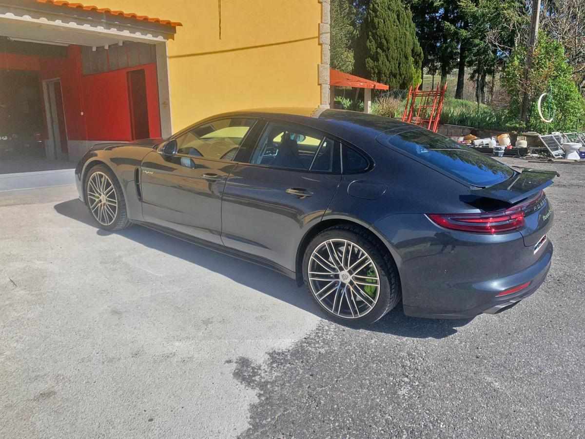 porsche-panamera-2017-hibrido-a-gasolina-3996cc