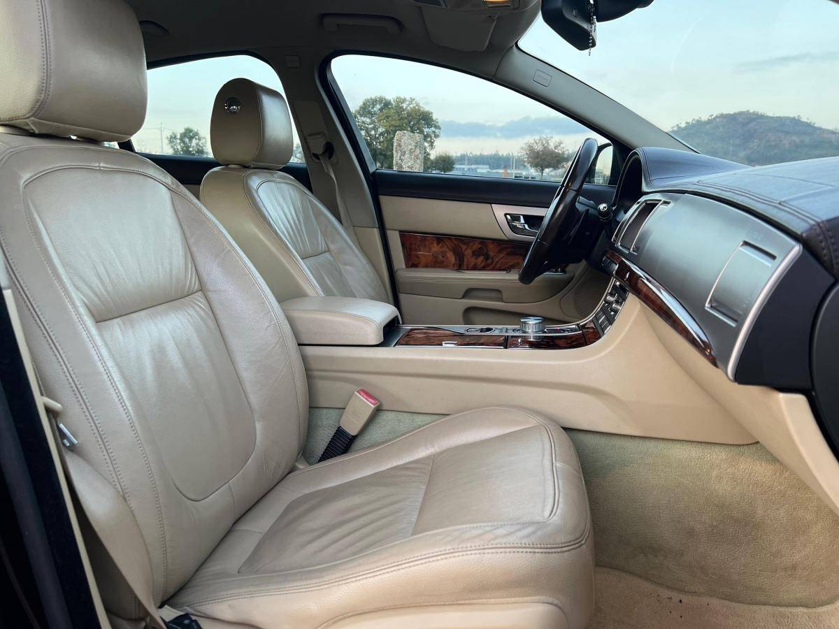 jaguar-xf-2011-diesel-2993cc
