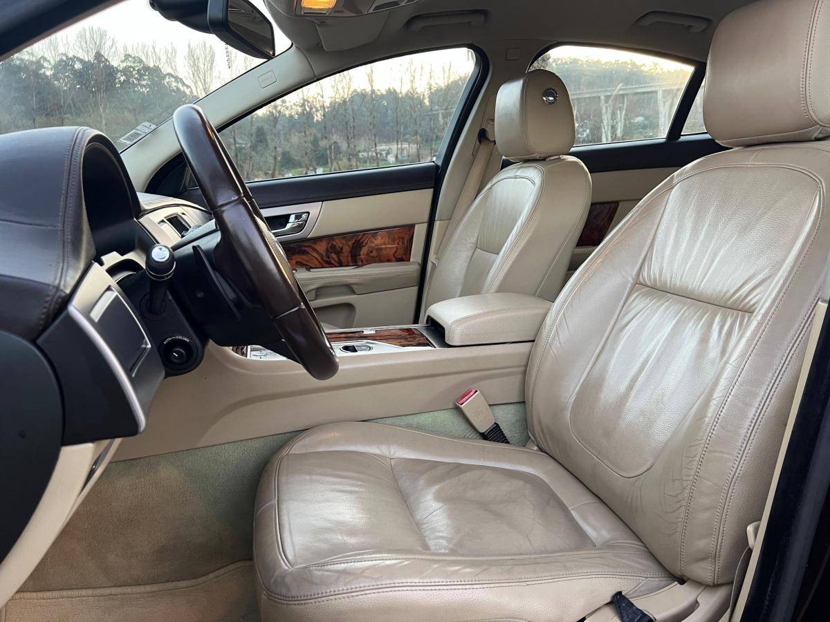 jaguar-xf-2011-diesel-2993cc